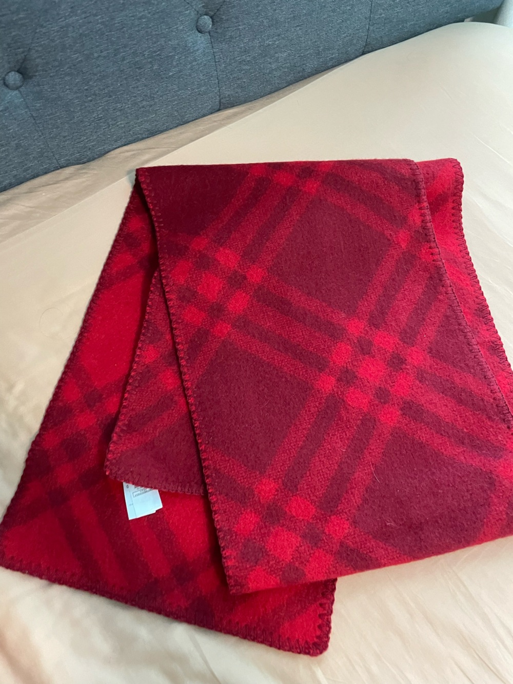 Burberry red Wool Scarf